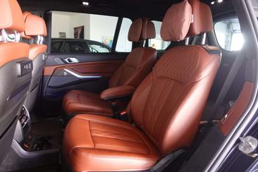 BMW X7 XDrive40d — photo 11