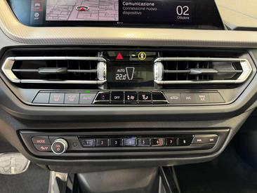 BMW Série 2 Gran Coupé 218d — photo 24