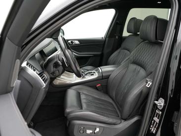 BMW X7 M50i — photo 21
