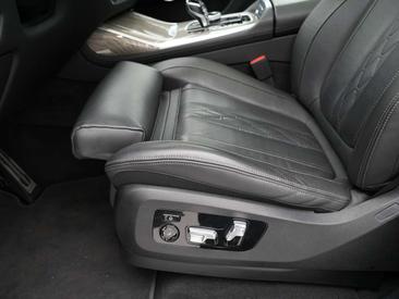 BMW X7 M50i — photo 22