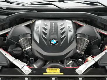 BMW X7 M50i — photo 45