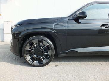 BMW XM 50e (combined) 2026 Noir — photo 8
