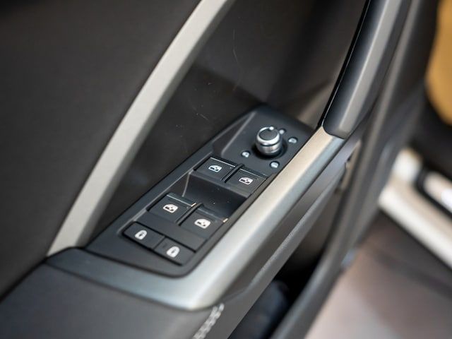 Audi Q3 TFSI E S Line 45 TFSI E 245 ch S Tronic - 2024 - Joinsteer - #24