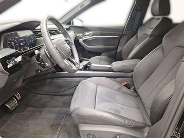 Audi Q8 E-tron E-tron 55 Quattro 300 KW — photo 9