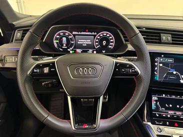 Audi Q8 E-tron E-tron 55 Quattro 300 KW — photo 8