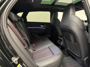Audi Q8 E-tron E-tron 55 Quattro 300 KW — photo 27