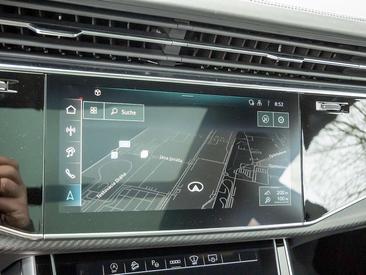 Audi RSQ8 — photo 9
