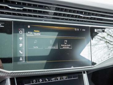 Audi RSQ8 — photo 11