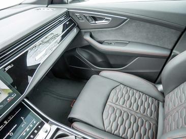 Audi RSQ8 — photo 14