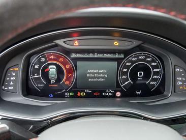 Audi RSQ8 — photo 15