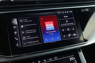 Audi SQ8 TFSI — photo 18