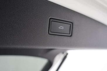 Volkswagen TIGUAN 2.0 TDI — photo 14
