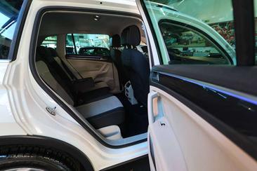 Volkswagen TIGUAN 2.0 TDI — photo 39