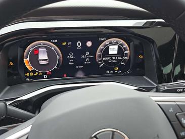 Volkswagen Multivan Van 2.0 TDI 4MOTION — photo 11