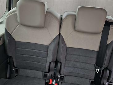 Volkswagen Multivan Van 2.0 TDI 4MOTION — photo 15