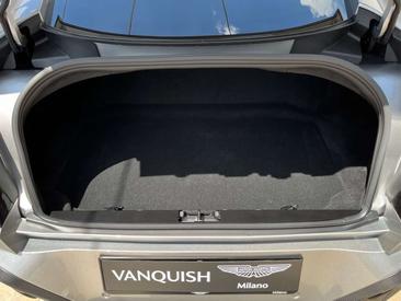 Aston Martin Vanquish V12 BiTurbo — photo 12