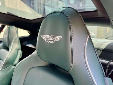 Aston Martin Vanquish V12 BiTurbo — photo 15