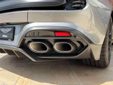 Aston Martin Vanquish V12 BiTurbo — photo 16