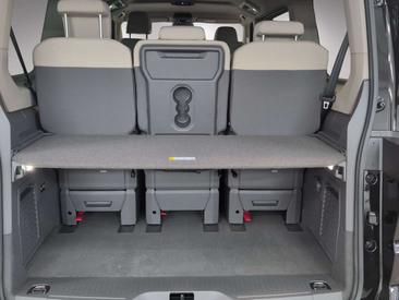 Volkswagen Multivan Van 2.0 TDI — photo 13