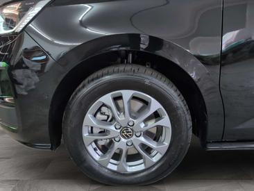 Volkswagen Multivan Van 2.0 TDI — photo 14