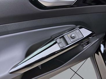 Volkswagen ID.4 Pure — photo 10