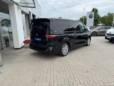 Volkswagen Multivan Van 2.0 TSI — photo 5