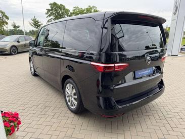 Volkswagen Multivan Van 2.0 TSI — photo 7