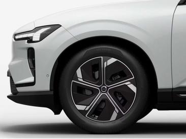 Volvo EX60 P6 — photo 7