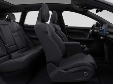 Volvo EX60 P6 — photo 10