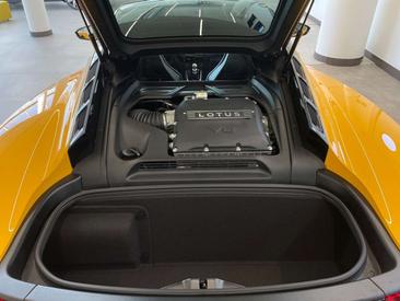 Lotus Emira V6 SE 2026 Gris — photo 12