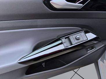 Volkswagen ID.4 Pro — photo 10