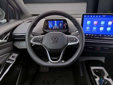 Volkswagen ID.4 Pro — photo 11