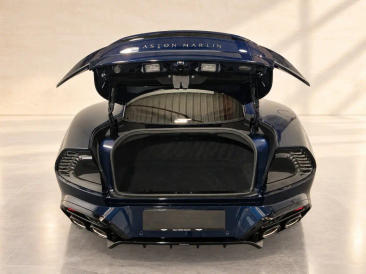 Aston Martin Vanquish V12 BiTurbo — photo 14