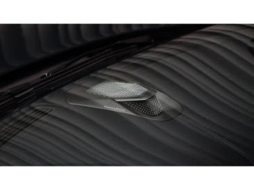 Aston Martin Vanquish V12 BiTurbo — photo 17