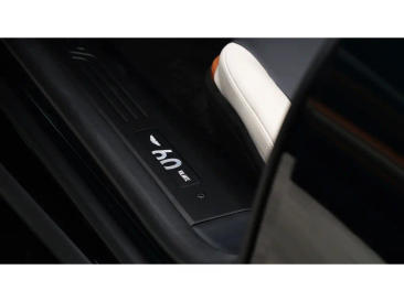 Aston Martin Vanquish V12 BiTurbo — photo 19