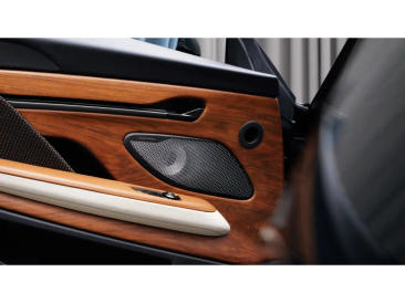 Aston Martin Vanquish V12 BiTurbo — photo 21