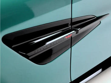 Aston Martin Vanquish V12 BiTurbo — photo 27