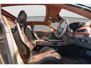 Aston Martin Vanquish V12 BiTurbo — photo 3