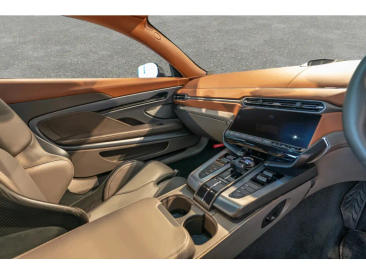 Aston Martin Vanquish V12 BiTurbo — photo 8