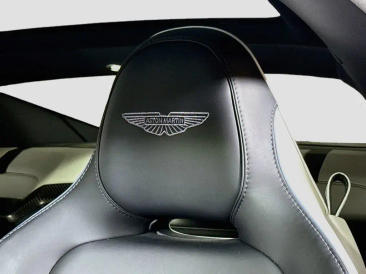 Aston Martin Vanquish V12 BiTurbo — photo 5