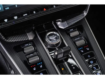Aston Martin Vanquish V12 BiTurbo — photo 33