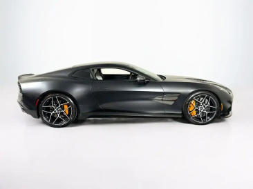 Aston Martin Vanquish V12 BiTurbo — photo 11