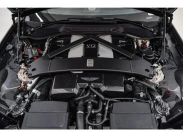 Aston Martin Vanquish V12 BiTurbo — photo 37