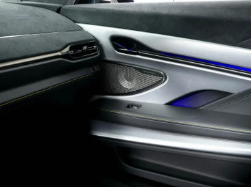 Aston Martin Vanquish V12 BiTurbo — photo 15