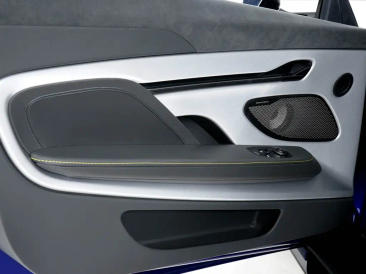 Aston Martin Vanquish V12 BiTurbo — photo 21