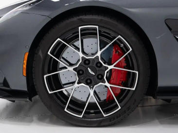 Aston Martin Vanquish V12 BiTurbo — photo 4