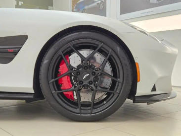 Aston Martin Vanquish V12 BiTurbo — photo 8
