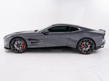 Aston Martin Vanquish V12 BiTurbo — photo 13