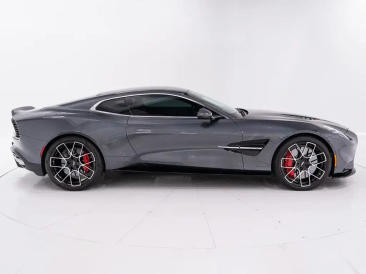 Aston Martin Vanquish V12 BiTurbo — photo 24
