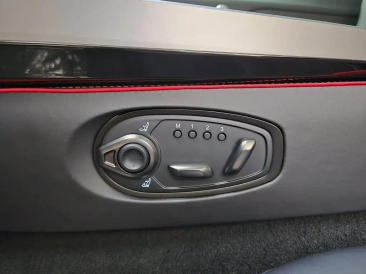 Aston Martin Vanquish V12 BiTurbo — photo 37